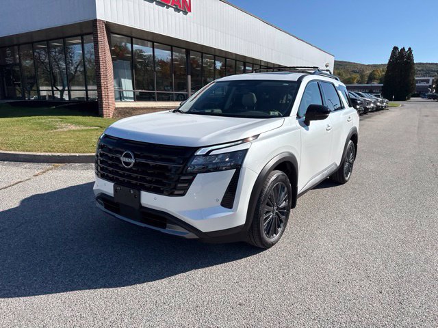 New 2026 Nissan Pathfinder SL AWD/4WD image 3