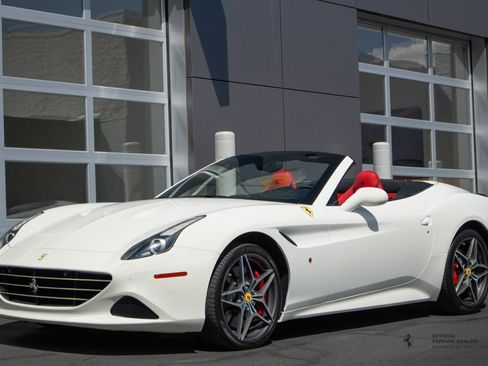 Certified 2015 Ferrari California T image 1