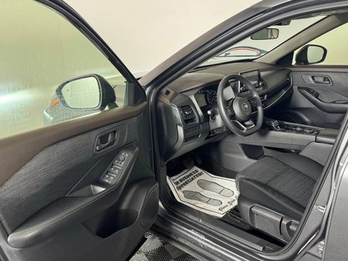 Used 2021 Nissan Rogue S AWD/4WD image 11