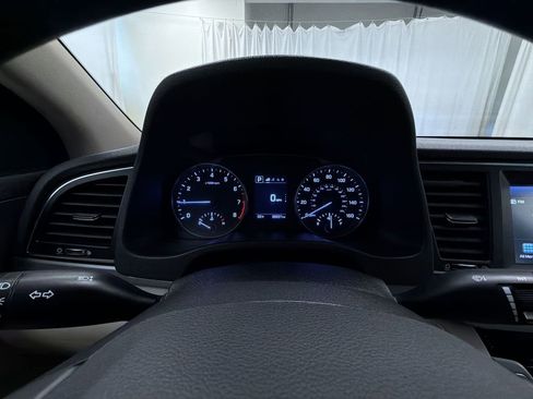 Used 2017 Hyundai Elantra Value Edition FWD image 21