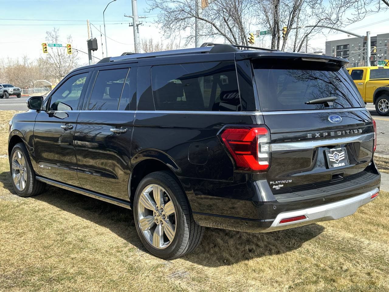 Used 2024 Ford Expedition Max Platinum AWD/4WD image 9