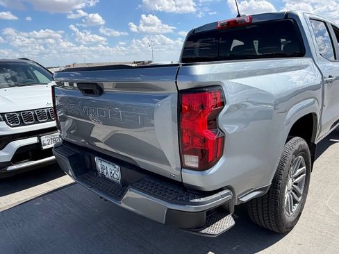 Used 2023 Chevrolet Colorado LT w/ LT Convenience Package RWD image 4