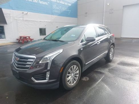 Used 2018 Cadillac XT5 Luxury w/ Driver Awareness Package FWD image 4