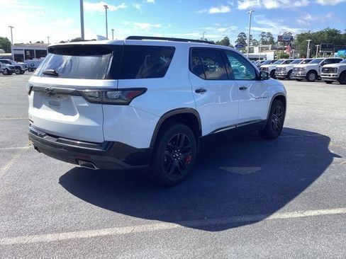 Used 2020 Chevrolet Traverse Premier w/ Redline Edition FWD image 3