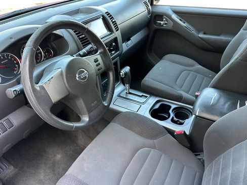 Used 2012 Nissan Pathfinder S RWD image 11