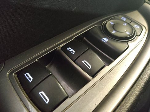 Used 2022 Chevrolet Malibu LT FWD image 27