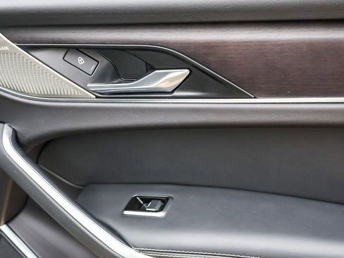 Used 2025 Jaguar F-PACE R-Dynamic S image 18