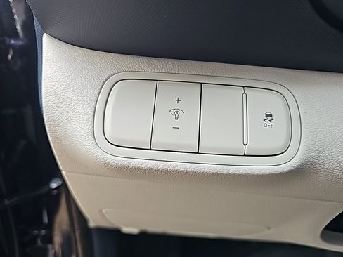 New 2026 Hyundai Venue SEL FWD image 15