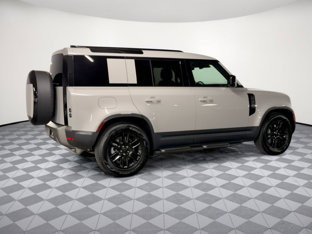 New 2026 Land Rover Defender 110 S AWD/4WD image 9