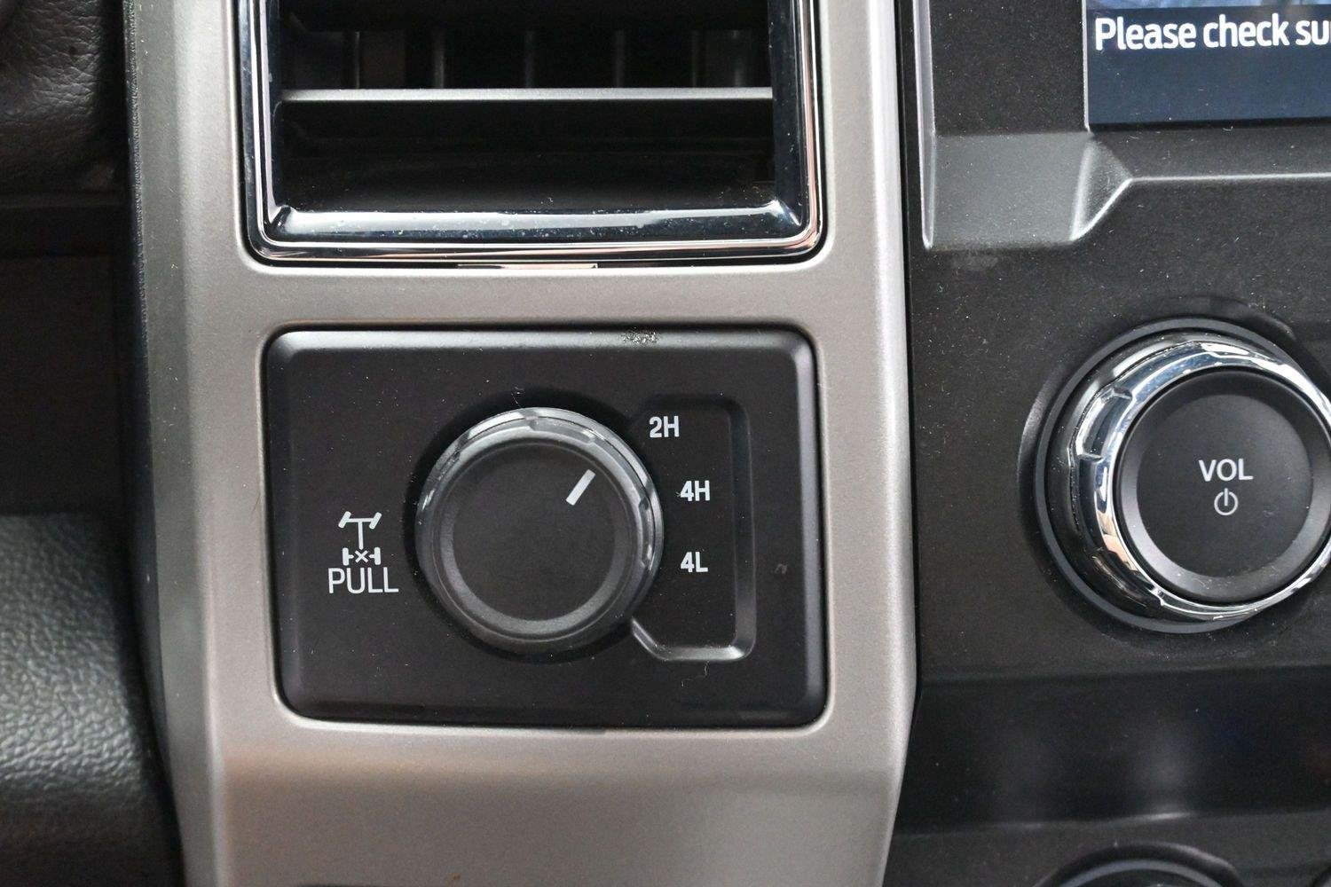 Used 2021 Ford F350 4x4 Crew Cab Super Duty image 25