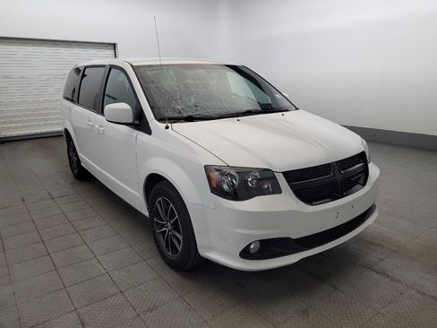 Used 2018 Dodge Grand Caravan SE FWD image 13