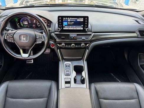 Used 2022 Honda Accord Sport image 3