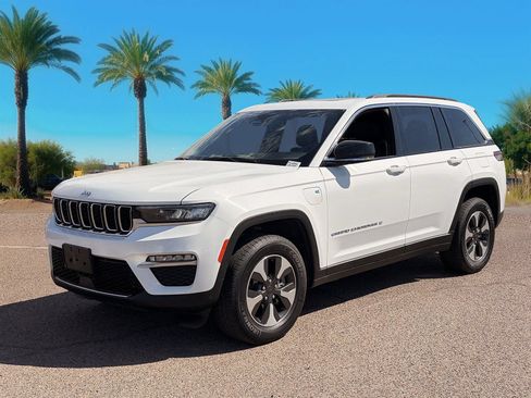 Used 2024 Jeep Grand Cherokee Limited 4xe AWD/4WD image 38