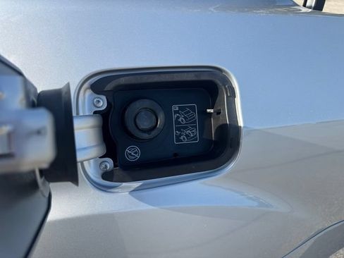 Used 2023 Chrysler 300 S RWD image 28