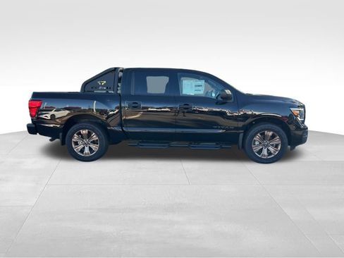 New 2024 Nissan Titan SV w/ SV Bronze Edition Package image 5