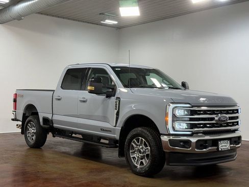 Used 2024 Ford F250 Lariat w/ FX4 Off-Road Package image 22