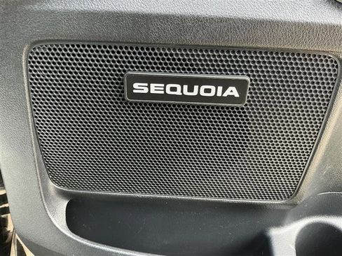 Used 2016 Toyota Sequoia Limited image 35