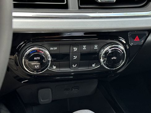 New 2026 Chevrolet Trax LT image 20