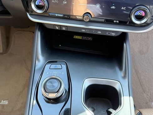 Used 2023 Lexus RZ 450e Premium image 25