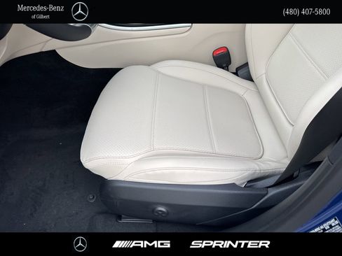 New 2026 Mercedes-Benz C 300 Sedan image 15