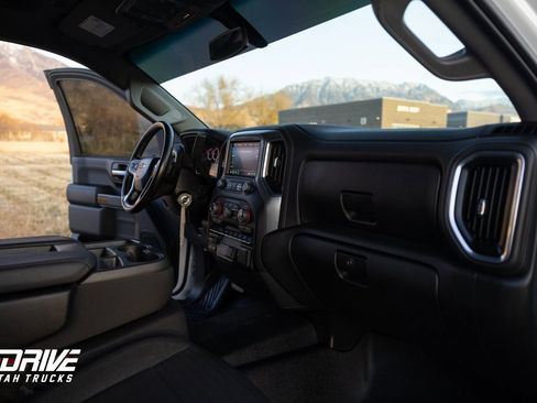 Used 2023 Chevrolet Silverado 2500 LT image 15