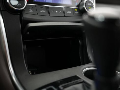 Used 2017 Toyota Camry SE FWD image 28