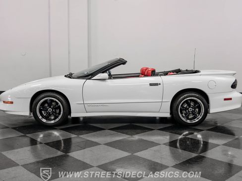 Used 1995 Pontiac Firebird Trans Am image 2