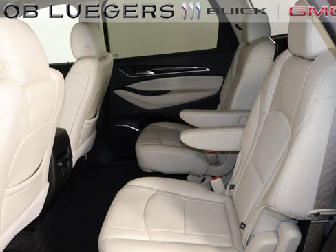 Certified 2023 Buick Enclave Essence image 12