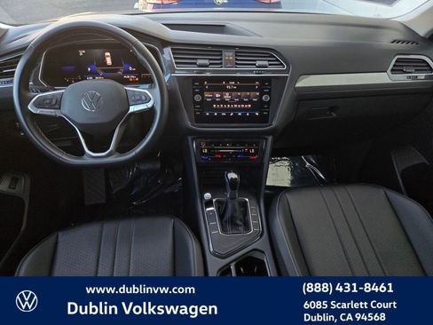 Certified 2022 Volkswagen Tiguan SE w/ Panoramic Sunroof Package image 14