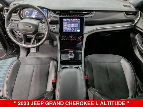 Used 2023 Jeep Grand Cherokee L Laredo AWD/4WD image 27