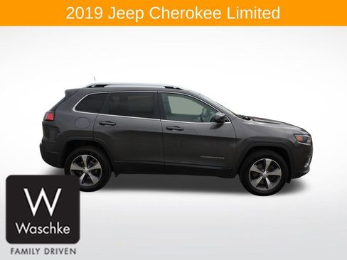Used 2019 Jeep Cherokee Limited AWD/4WD image 8