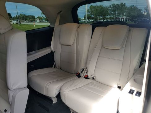 Used 2022 Mercedes-Benz GLS 450 4MATIC image 17