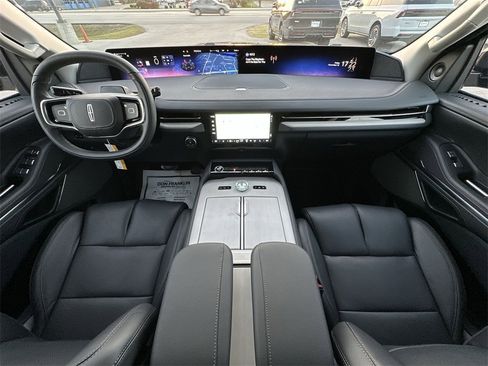 New 2025 Lincoln Navigator Reserve image 21