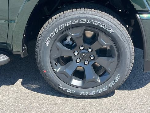 New 2026 RAM 1500 4x4 Crew Cab image 11