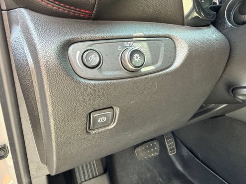 Used 2021 Chevrolet Blazer RS w/ Enhanced Convenience Package FWD image 20