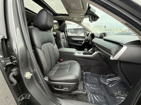 Used 2024 MAZDA CX-90 Plug-In Hybrid w/ Premium Pkg image 26