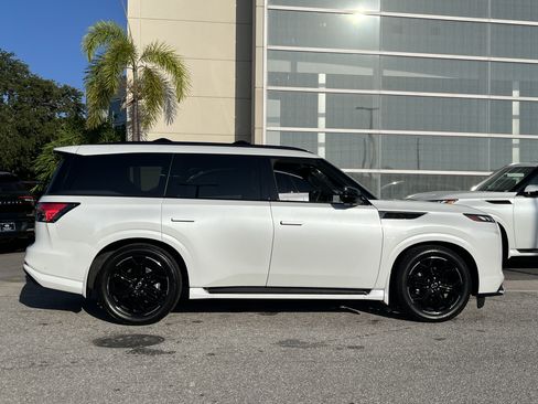 Certified 2026 INFINITI QX80 4WD image 12