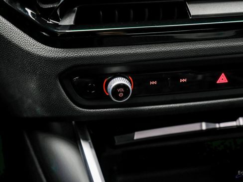 Used 2025 BMW M2 w/ Lighting Package RWD image 68