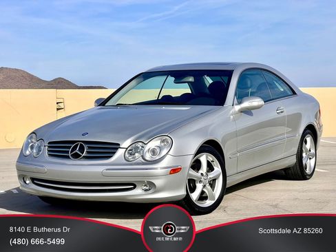 Used 2005 Mercedes-Benz CLK 320 Coupe image 1