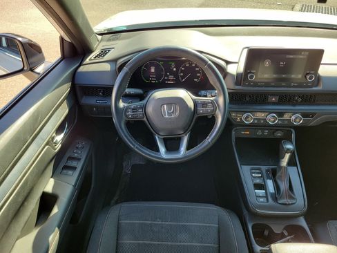 Used 2024 Honda CR-V Sport image 17
