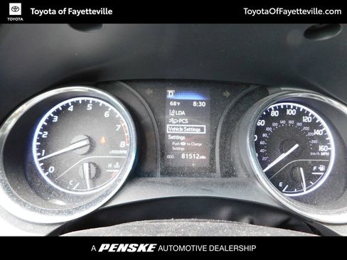 Used 2020 Toyota Camry LE FWD image 11