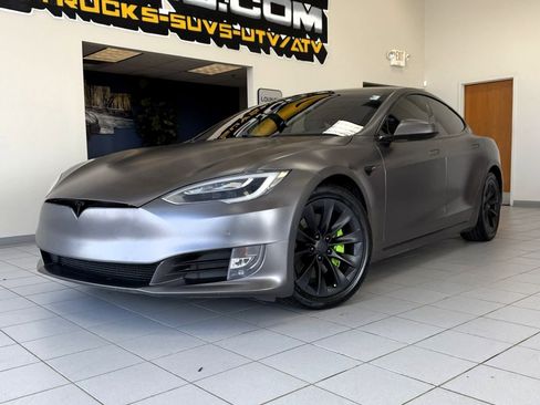 Used 2017 Tesla Model S 75D image 2