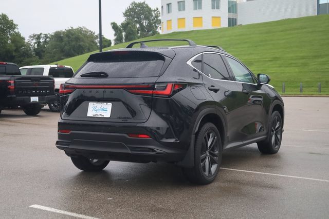 Used 2025 Lexus NX 450h+ AWD w/ Towing Package (2000 Lbs) image 5