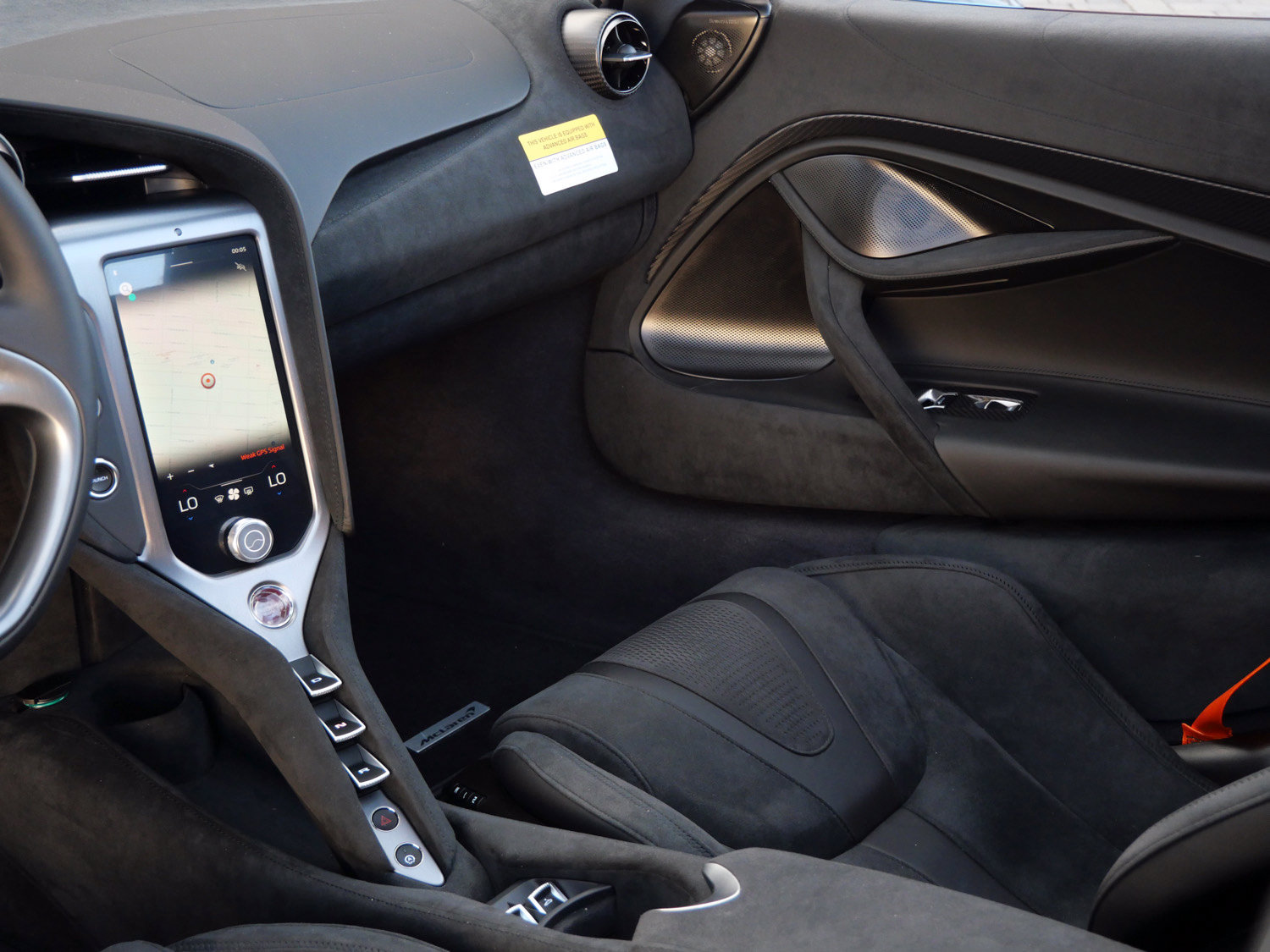 Used 2024 McLaren 750S Spider RWD image 12
