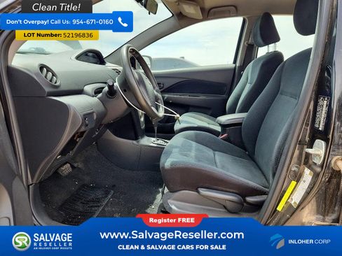 Used 2012 Toyota Yaris Sedan FWD image 9