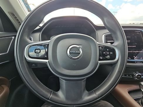 Used 2020 Volvo XC90 T6 Momentum w/ Protection Package Premier AWD/4WD image 42