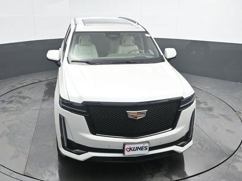 Used 2023 Cadillac Escalade Sport Platinum image 43