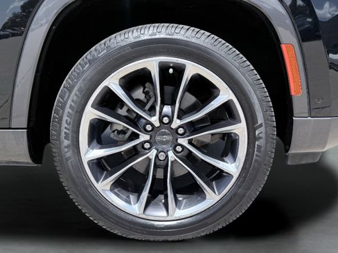 Used 2022 Jeep Wagoneer Series II w/ Premium Group I image 9