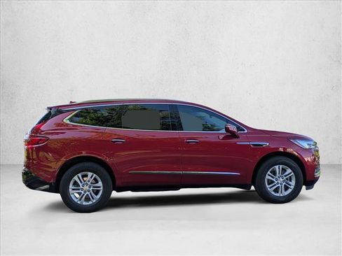 Used 2021 Buick Enclave Essence w/ Sound and Sites Package FWD image 4