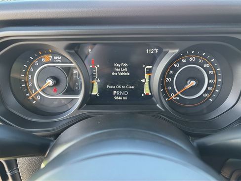Used 2025 Jeep Wrangler Unlimited Rubicon AWD/4WD image 18